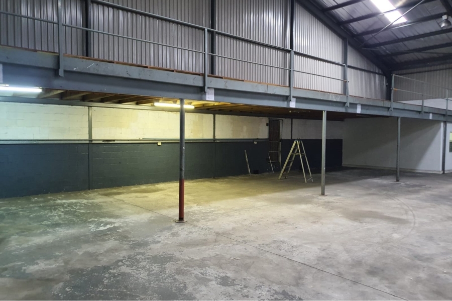 To Let commercial Property for Rent in North End Eastern Cape
